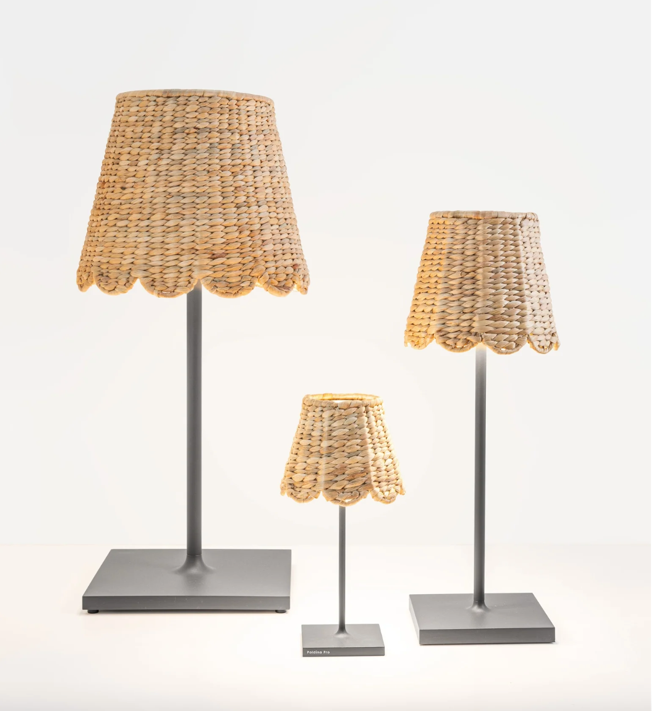 Zafferano Scalloped Water Hyacinth Woven Lampshade