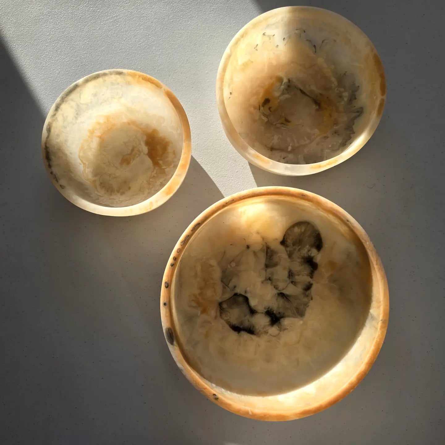 Set of 3 Serving Bowls Hand-poured Resin